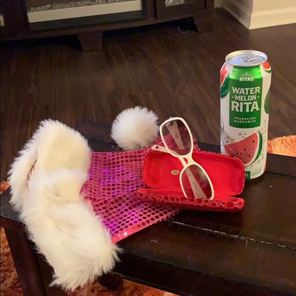 Kathy Van Zeeland Sun Glasses - Picture 2 of 7